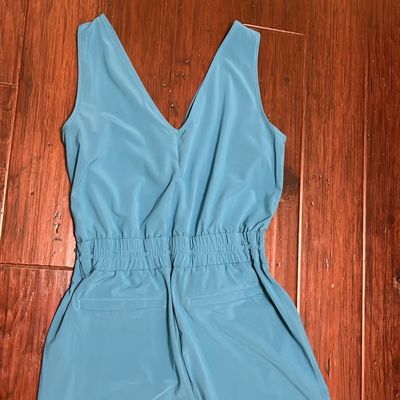 NWOT Athleta Avenue Jumpsuit Pacific Blue Size Small - Picture 7 of 10